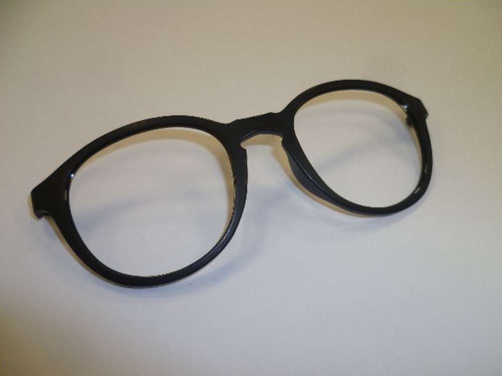 Cosmac - Settori produttivi - Occhialeria - Componenti per occhiali